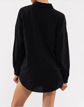 Cargar imagen en el visor de la galería, Nyla Oversized Shirt (Black)
