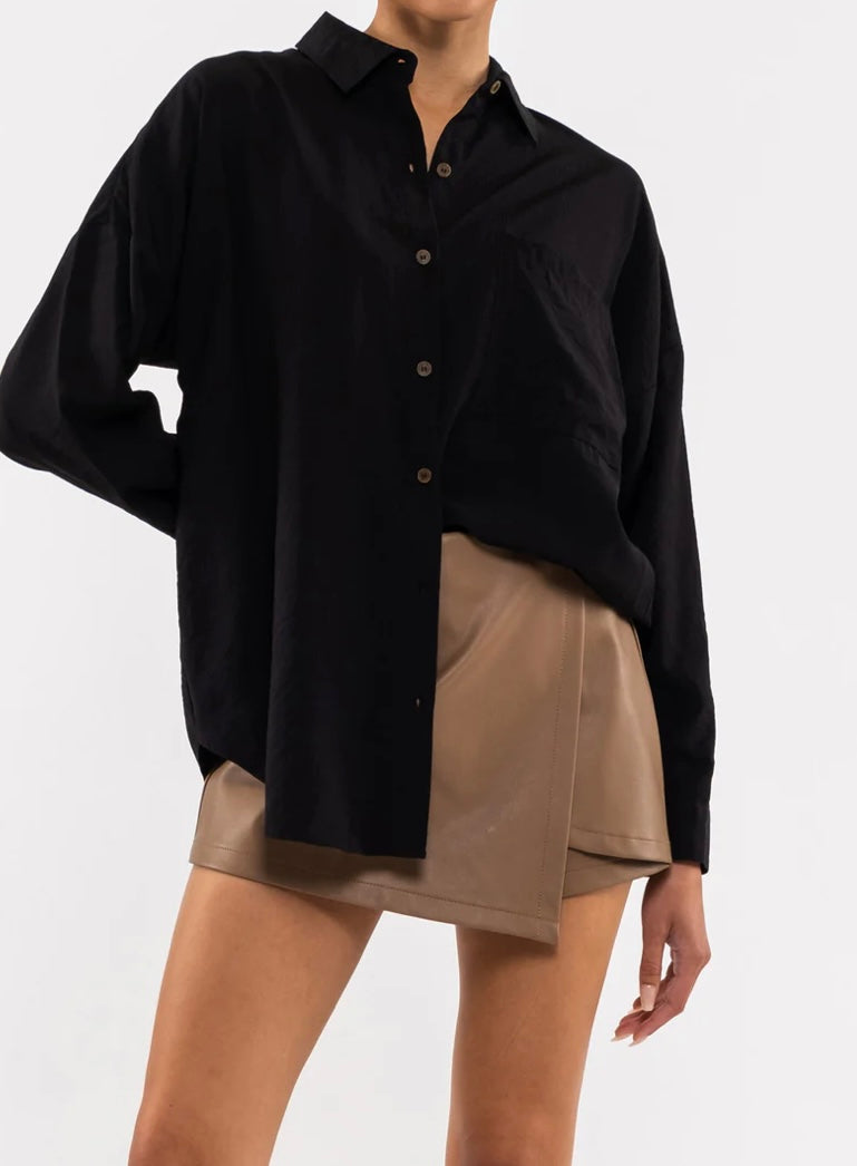 Nyla Oversized Shirt (Black)